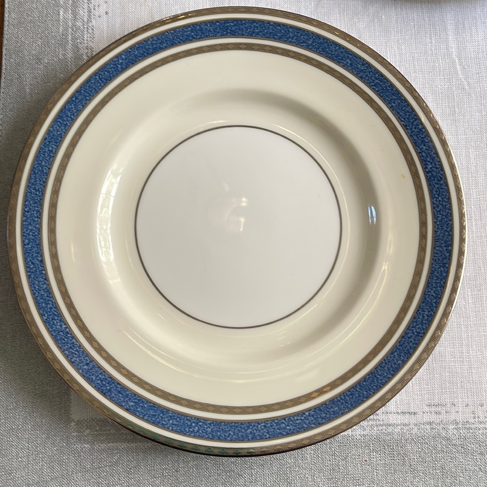 Tiffany & Co. Minton Blue Sponge & Encrusted Platinum Bands Salad Plates